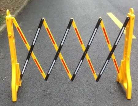 BARRIERE EXTENSIBLE EN PVC 95CM*1.5M - Uncategorized - Mr Bricolage : Outillage, Jardinage, Animalerie, Electricité