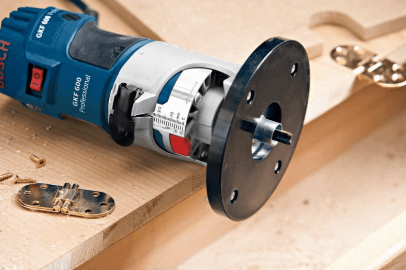 DEFONCEUSE GKF 600W 6MM8MM  Défonceuse  Mr Bricolage : Outillage, Jardinage, Animalerie, Electricité