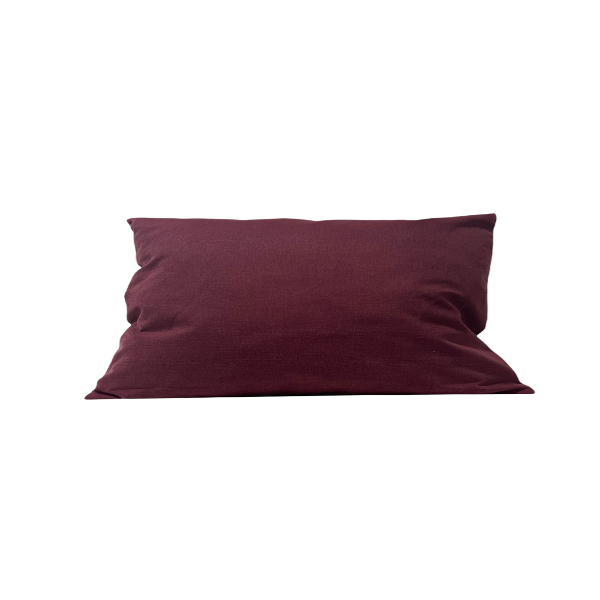 Coussin rempli de fibre bordeaux 30 x 50 cm